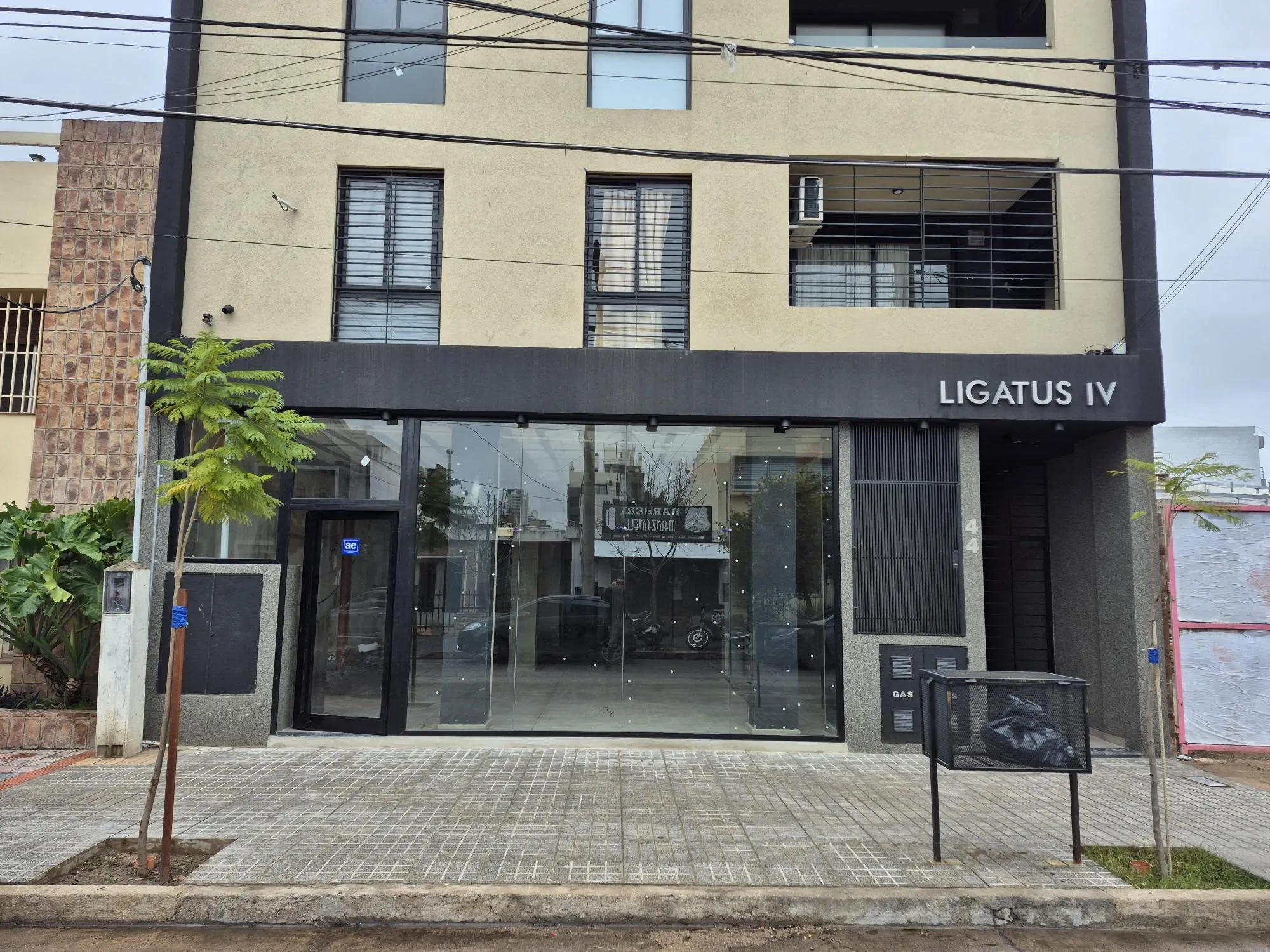 LOCAL EN VENTA A METROS DE PLAZA Y ZONA COMERCIAL