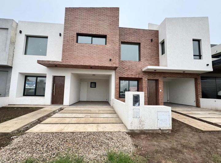 Casa · 142m² · 4 Ambientes