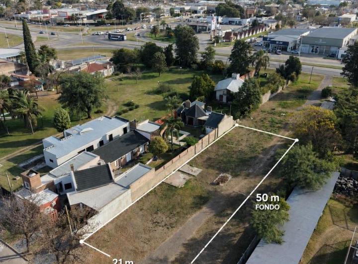 Terreno · 1050m²