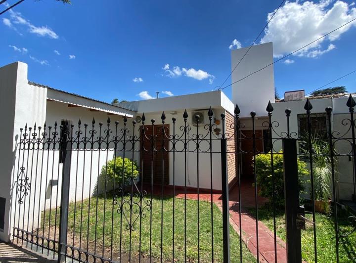 Casa · 124m² · 2 Dormitorios · 1 Cochera