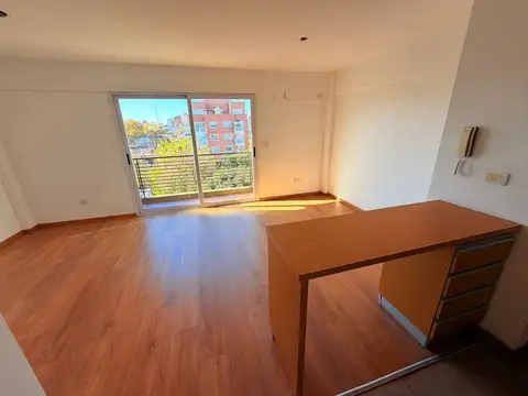 Departamento en Alquiler en Moron Sur, Moron