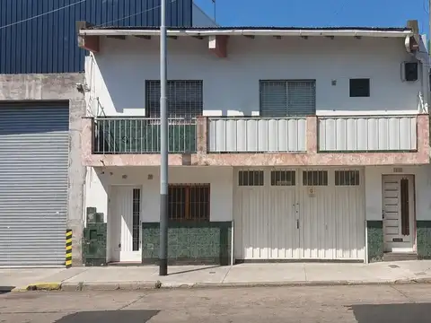Galpón en Alquiler en Mataderos, CABA