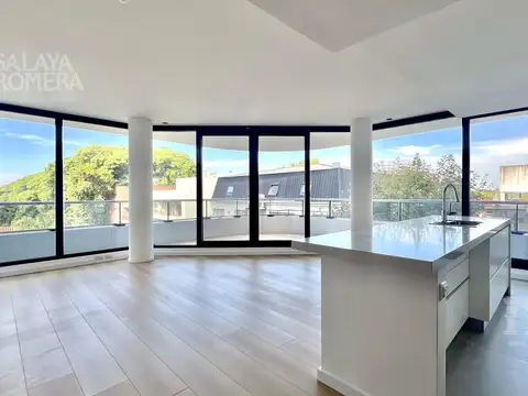 Departamento en Alquiler en La Lucila Libertador / Rio, La Lucila