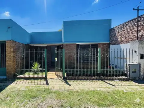 Casa en Venta en Los Hornos, La Plata