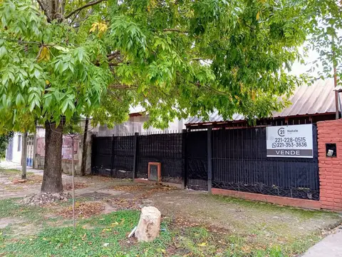 Casa en Venta en Los Hornos, La Plata