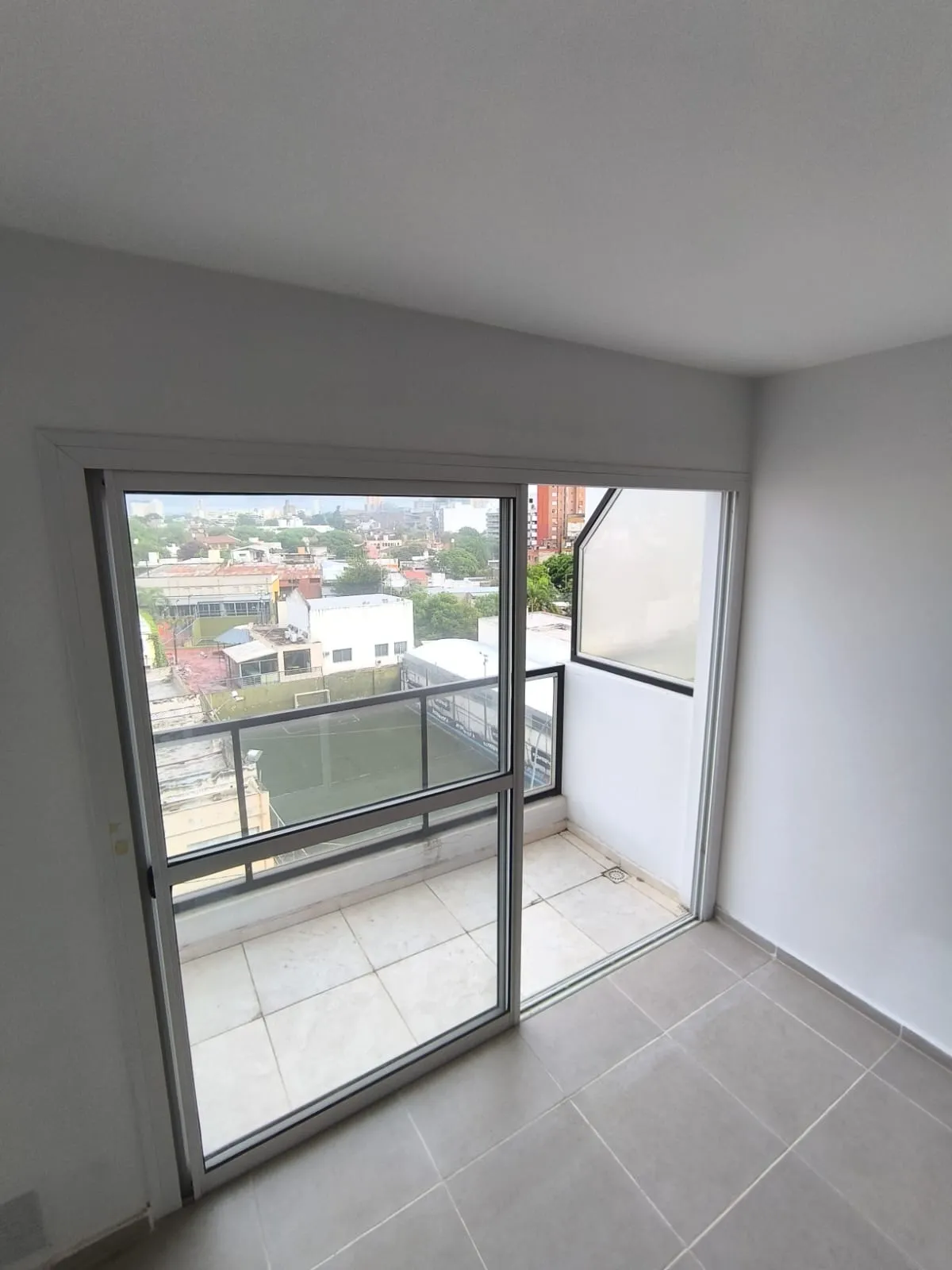 VENTA DUPLEX UN DORMITORIO  BARRIO ALBERDI