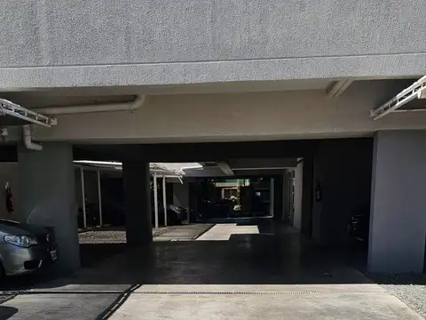 Cochera en Venta en Santos Lugares, Partido de Tres de Febrero