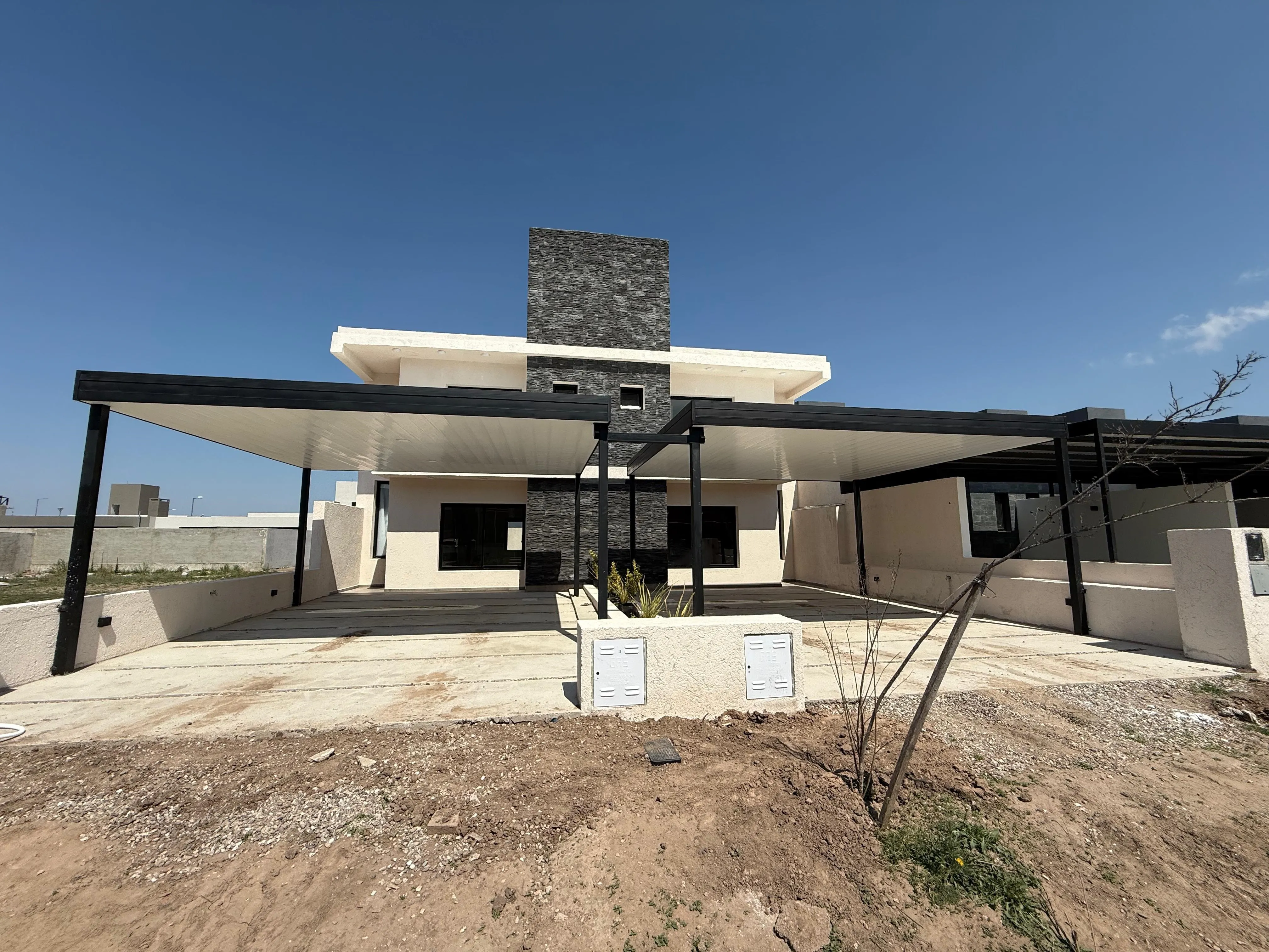 VENTA DUPLEX EN DOCTA CÓRDOBA - 3 DORMITORIOS, OPORTUNIDAD