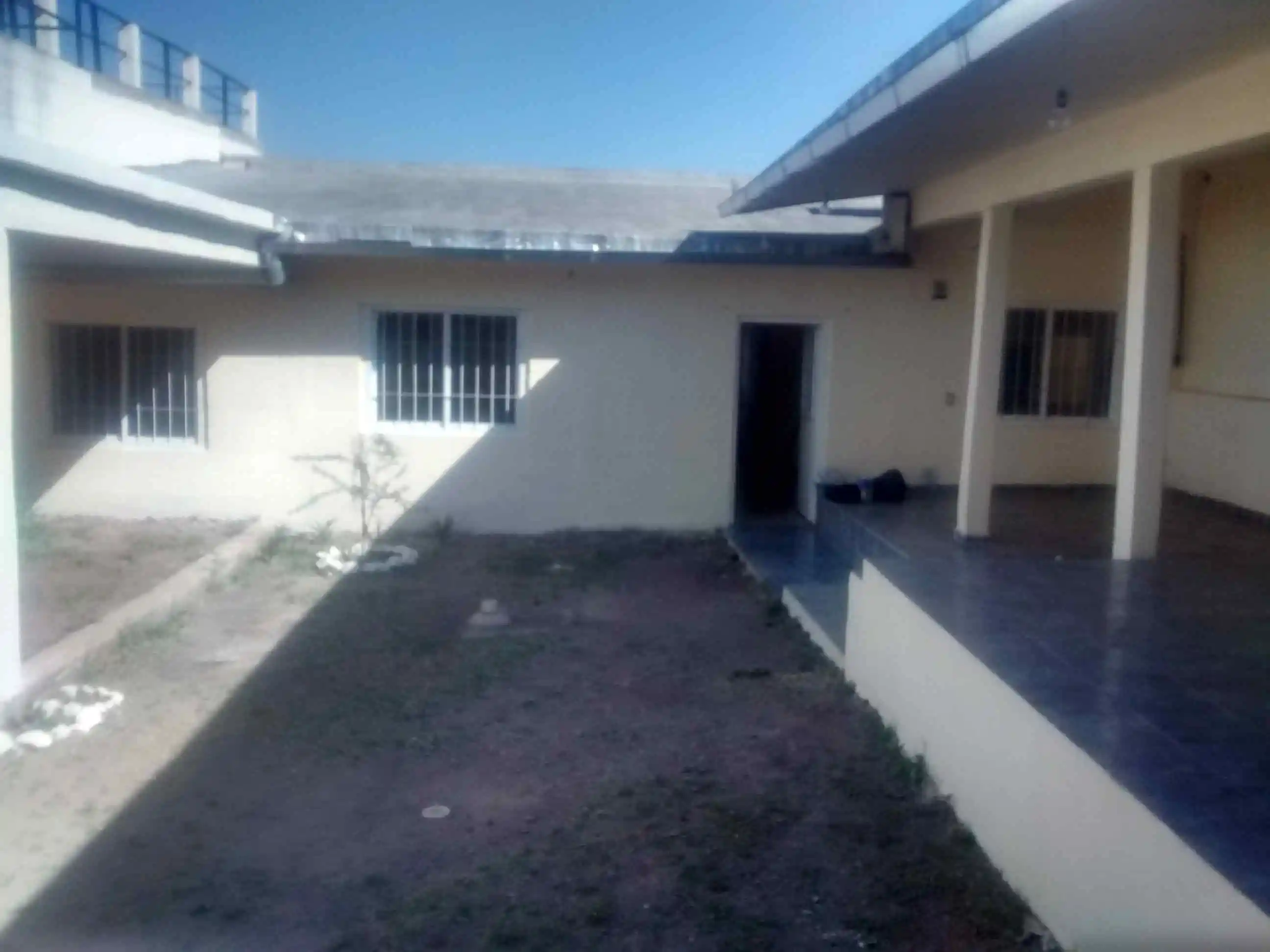 HERMOSA CASA 4 DORMITORIOS VILLA ALLENDE