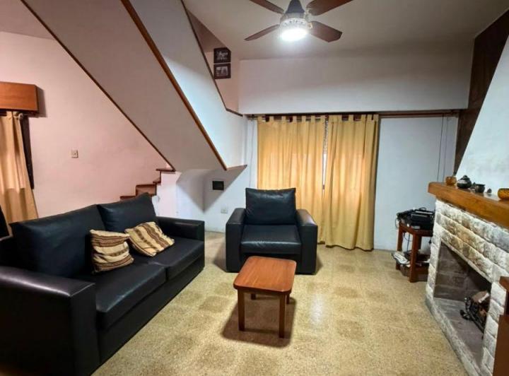 Casa · 128m² · 5 Ambientes · 1 Cochera