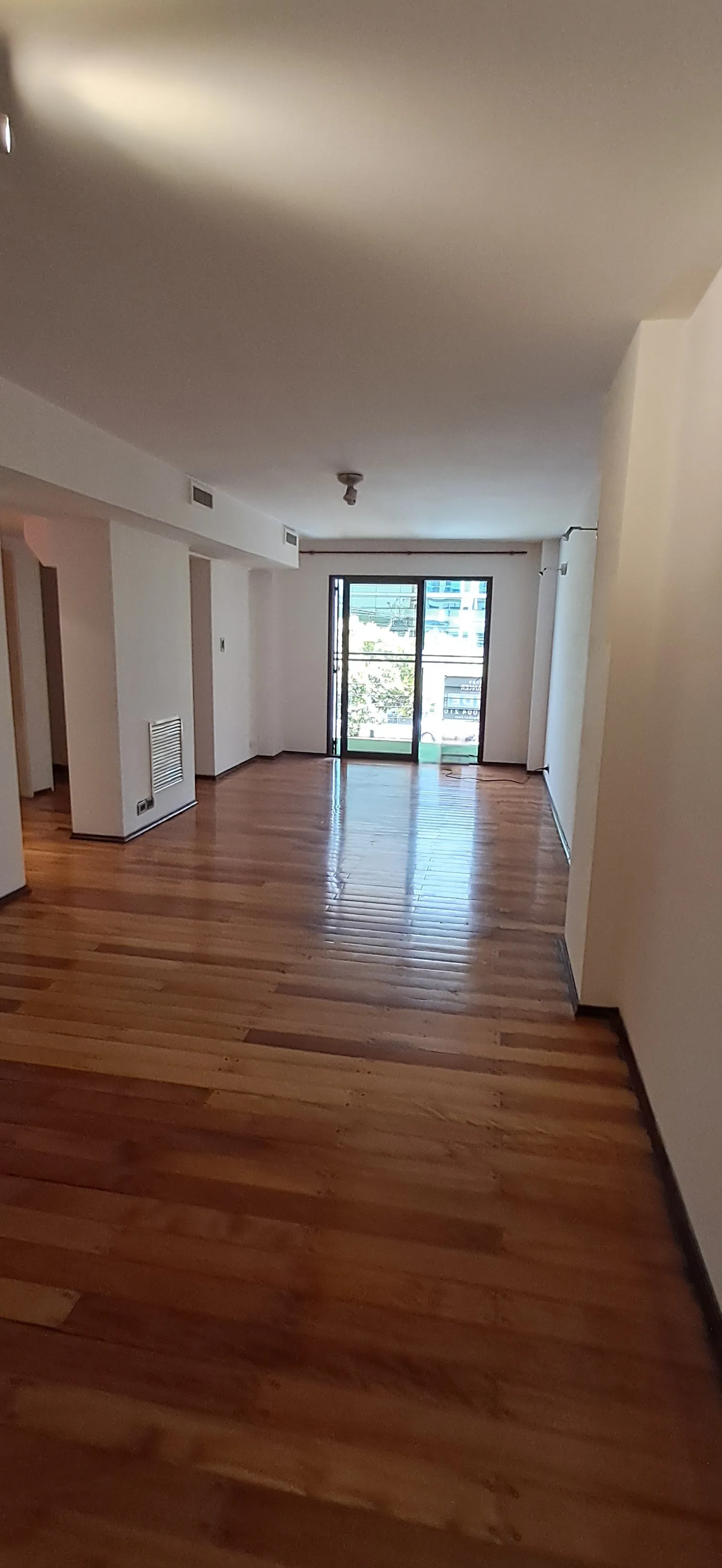 EN VENTA DEPARTAMENTO SEMIPISO  COFICO DE 3 DORMITORIOS-