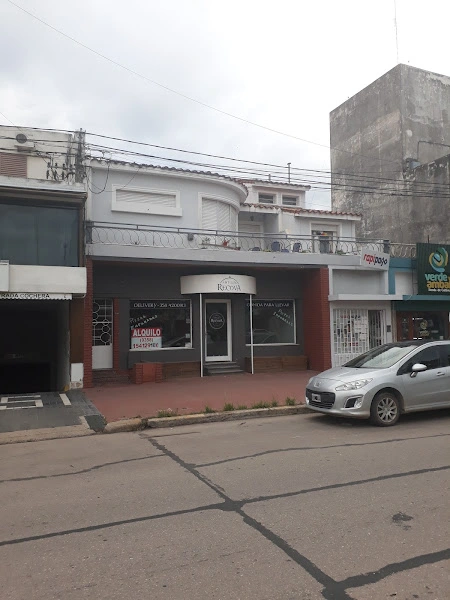 Dueños Venden Casa P. A. y Local Comercial Avda España 50 Rio Cuarto