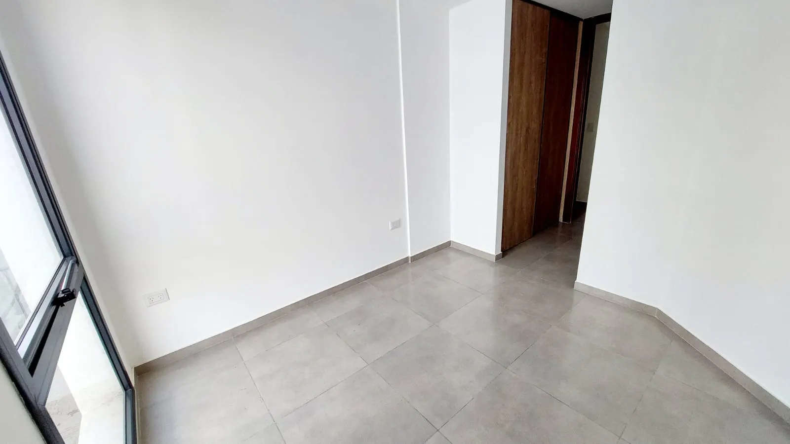 Venta: Departamento - 1 Dormitorio - Pileta y Cochera - Centro - Villa Carlos Pa
