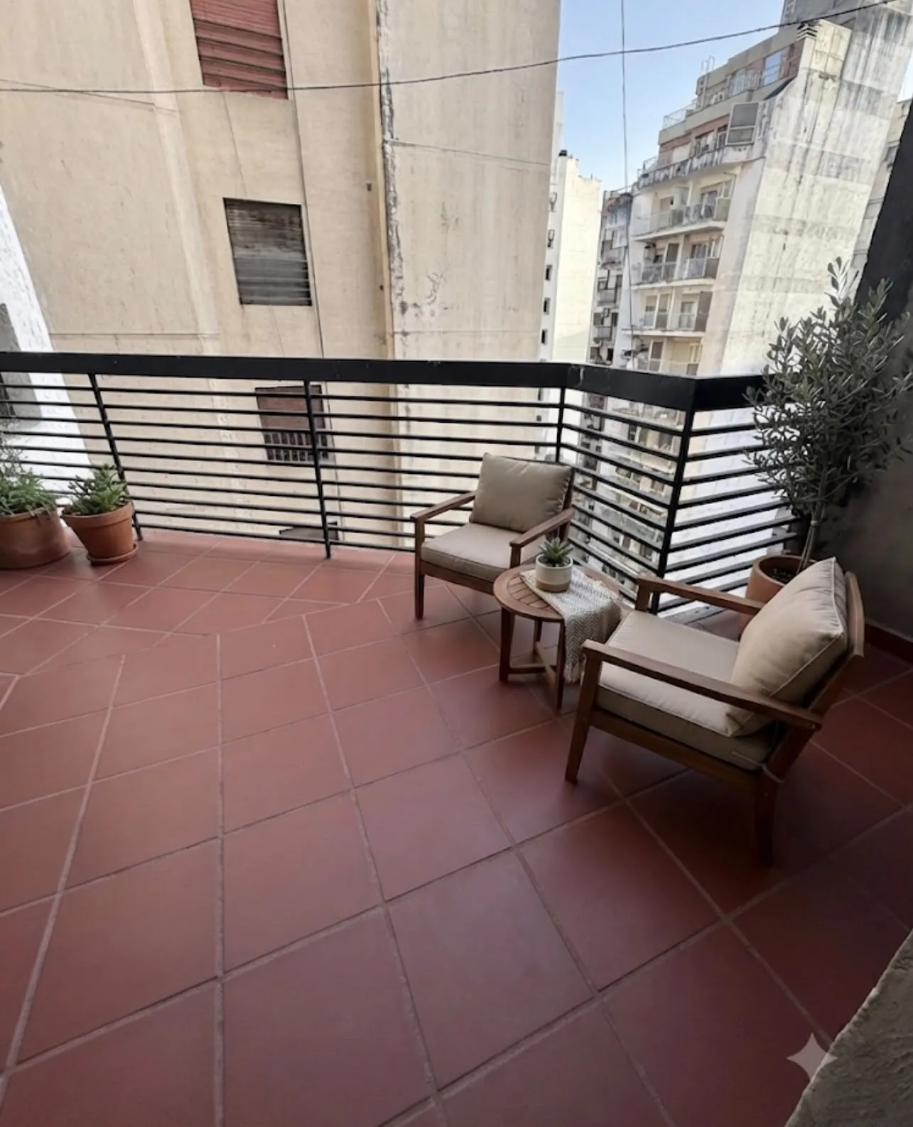 ALQUILO DPTO DE DOS DORMITORIOS EN CALLE RONDEAU 640