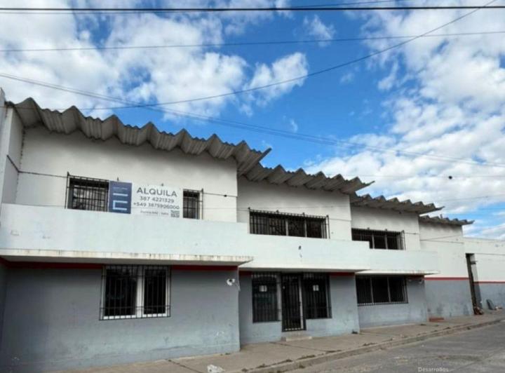 Bodega-Galpón · 1556m² · 3 Ambientes