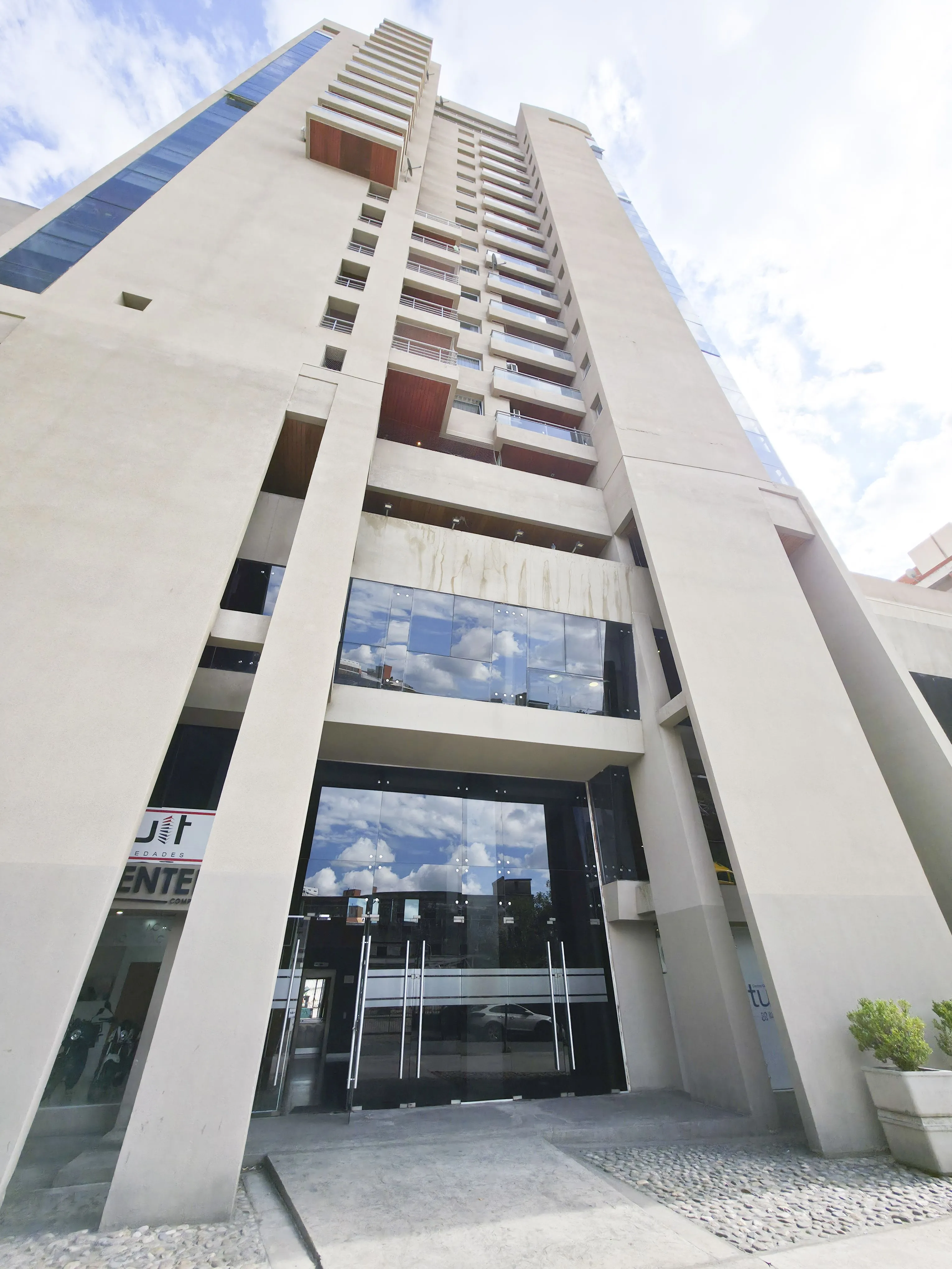 NUEVA CORDOBA, EXTERNO, BALCON, GUARDIA 24HS, EXCELENTE VISTA.