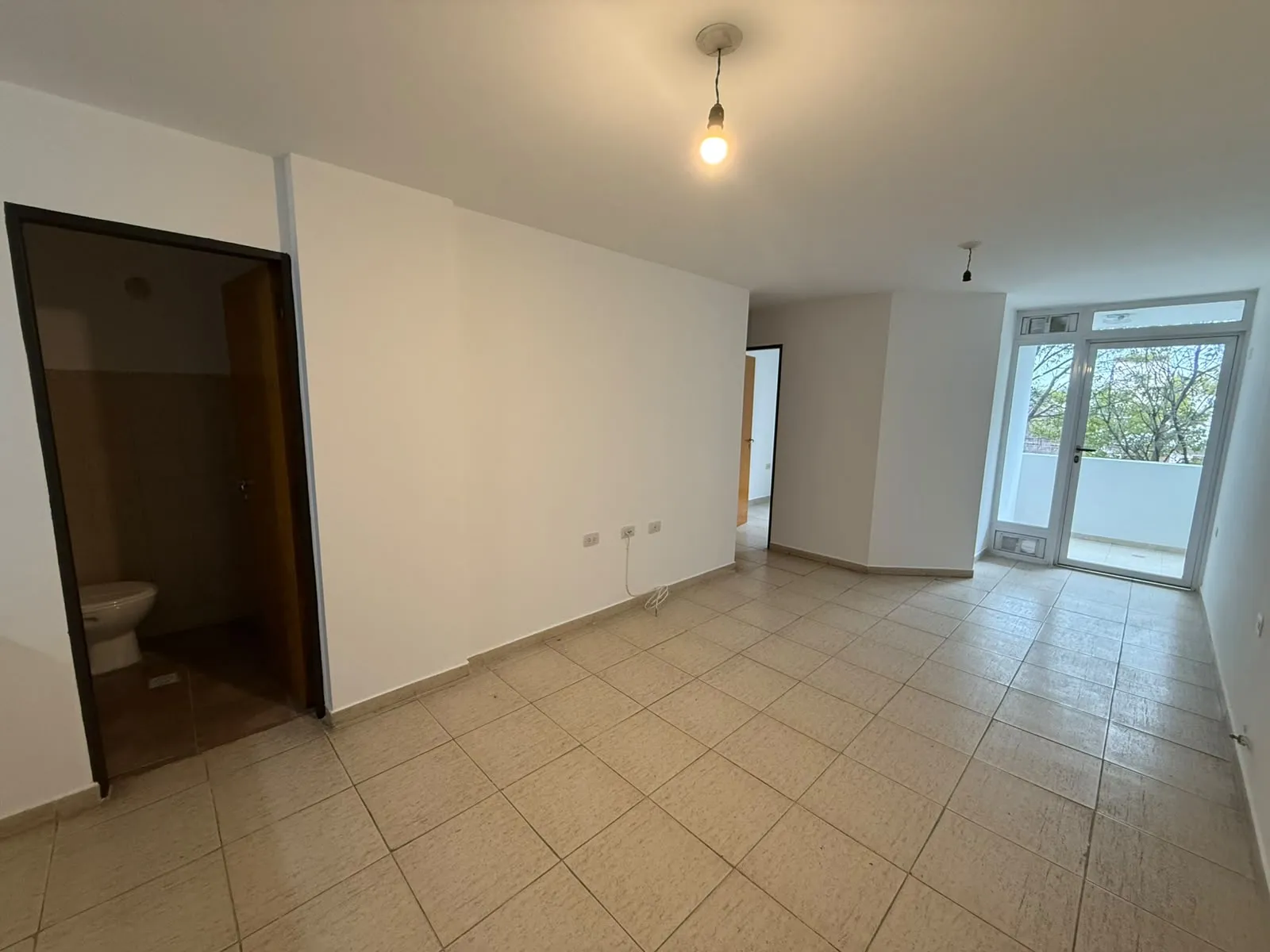 !!Alq. Exc. Dpto de 1 dorm + balcon y dos baños!! A 2 cdras de Plaza Rivadavia