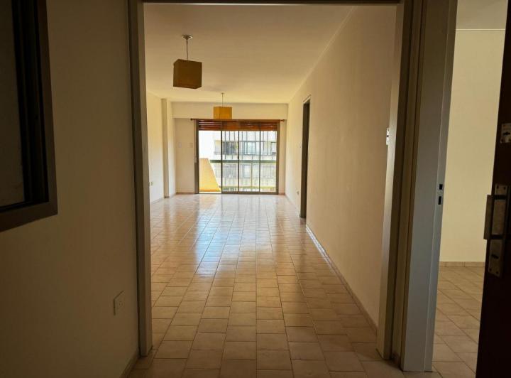 Departamento · 95m² · 6 Ambientes · 1 Cochera