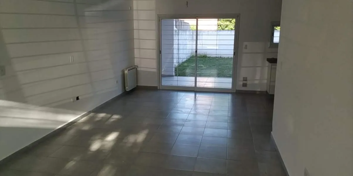 Alquiler DUPLEX de 3 dormitorios en Barrio Oasis