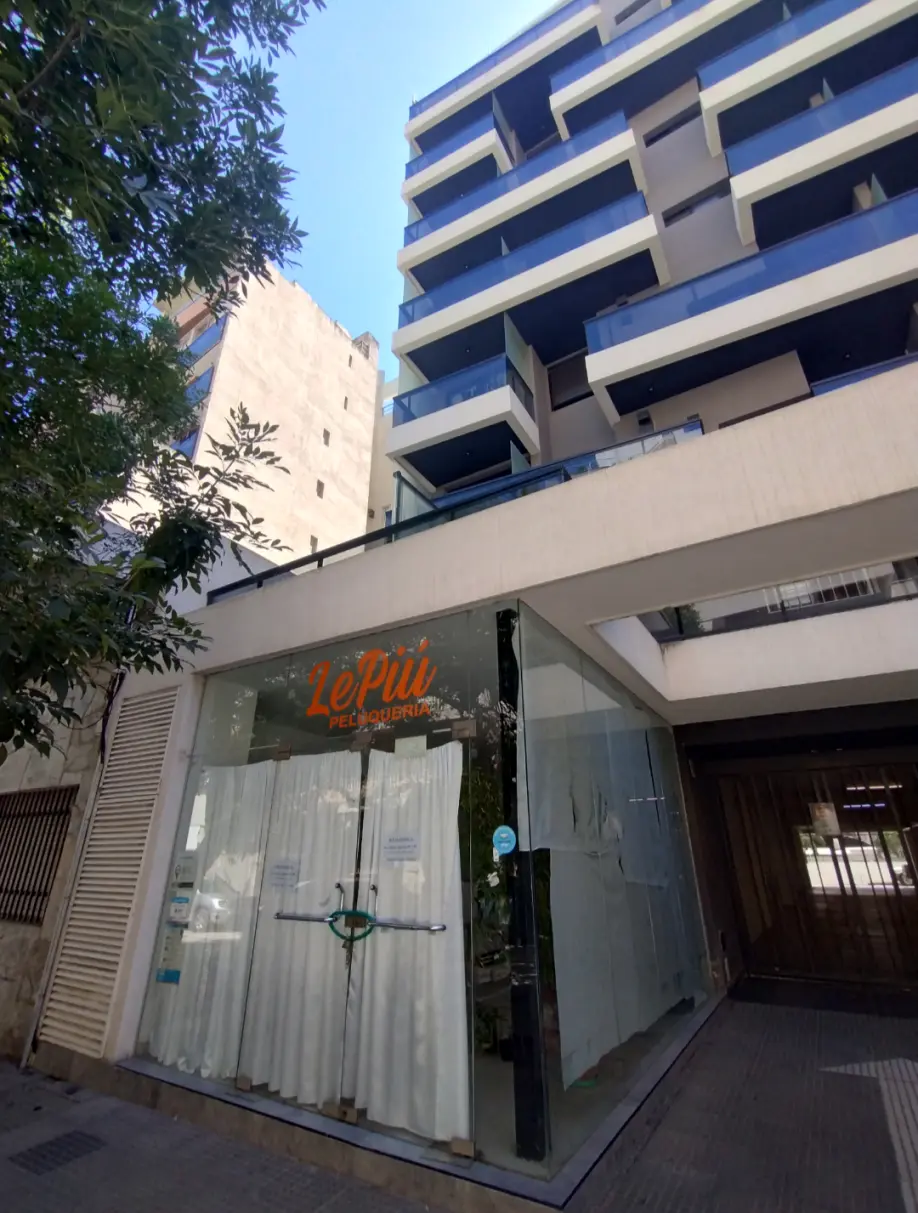 Se alquila Local comercial sobre Brasil - Nueva Cordoba