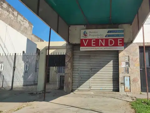 Local en Venta en Villa Elvira, Partido de La Plata