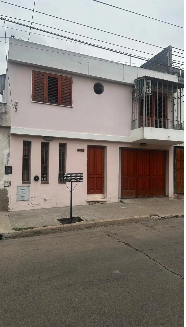 ALTO ALBERDI CASA 3 DORMIT + GARAGE U$$ 75.000 IMPERDIBLE!!!