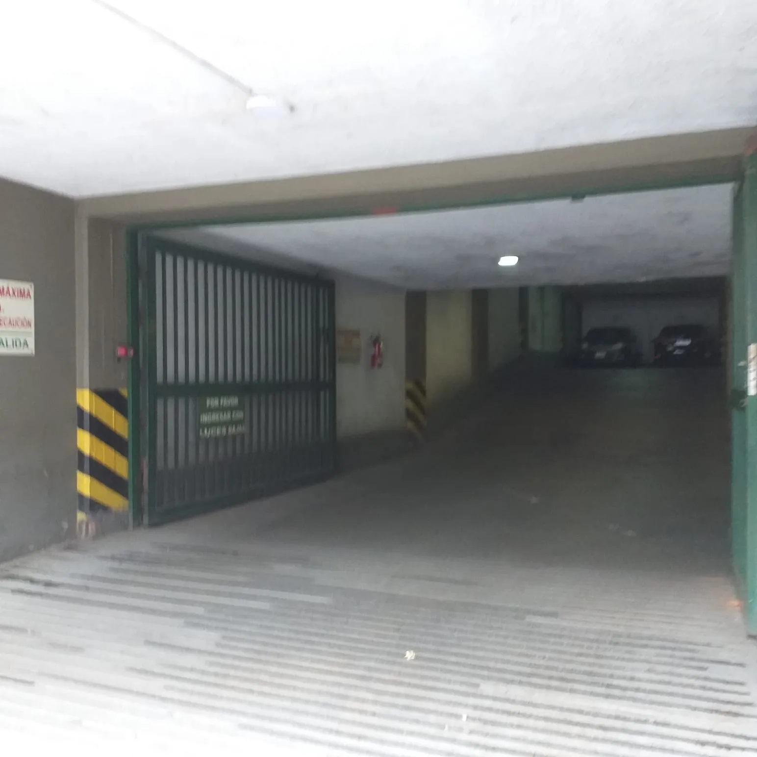 COCHERA EN ALQUILER ZONA CENTRO!!!