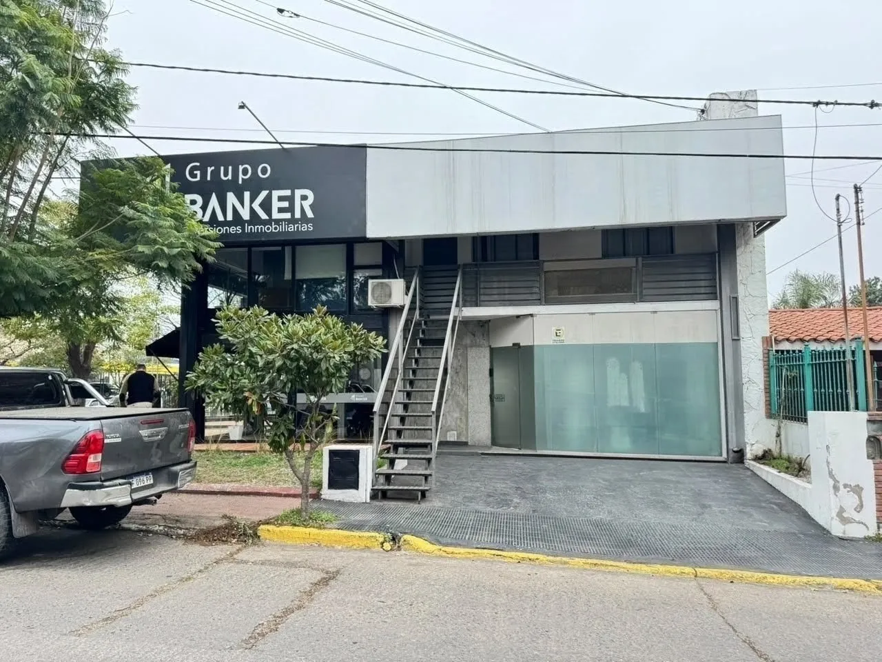 Local Comercial en Alquiler Cerro de las Rosas