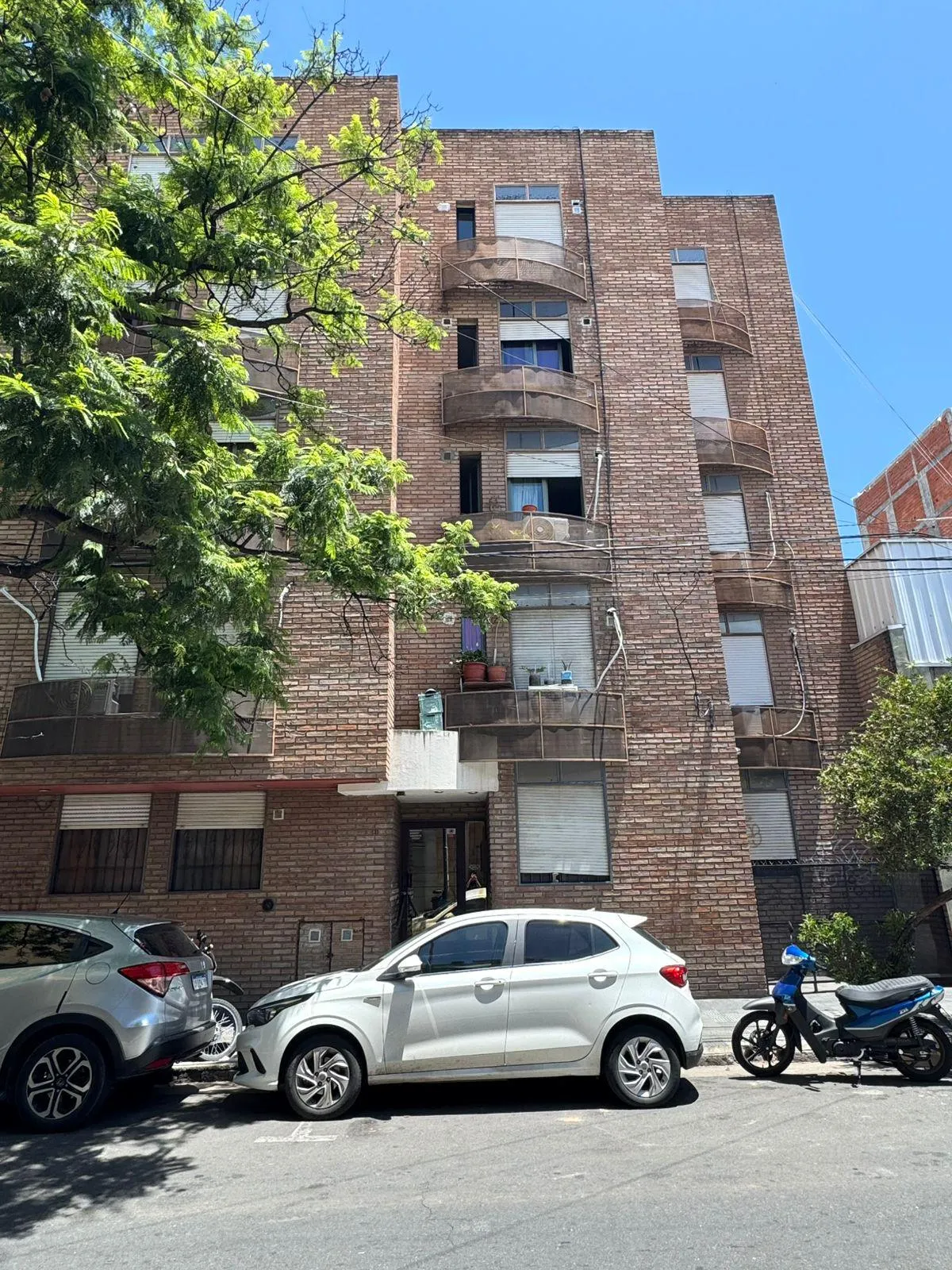 Depto 1 Dormitorio Con Patio En Alquiler - Barrio Alberdi