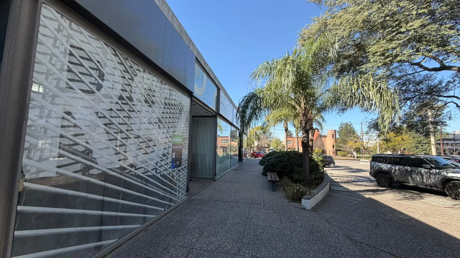 Local Comercial en ALQUILER sobre Heriberto Martinez al 6131