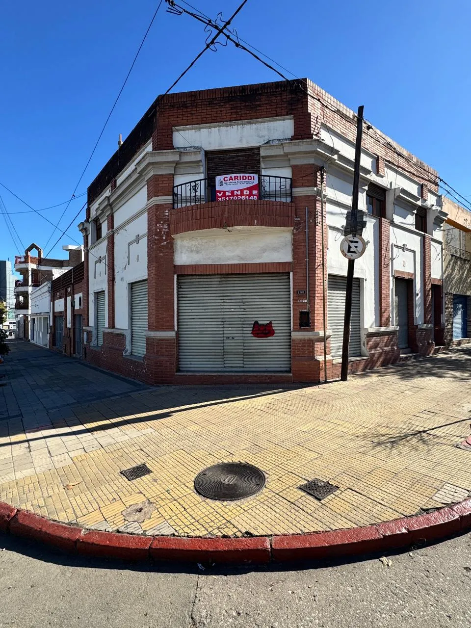 Lote en esquina 241 m2 sobre Fray M. Esquiu