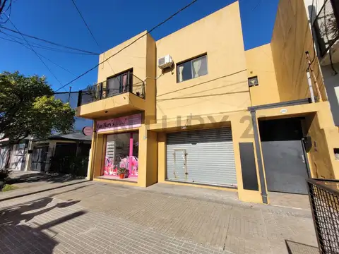 Local en Venta en Los Hornos, La Plata