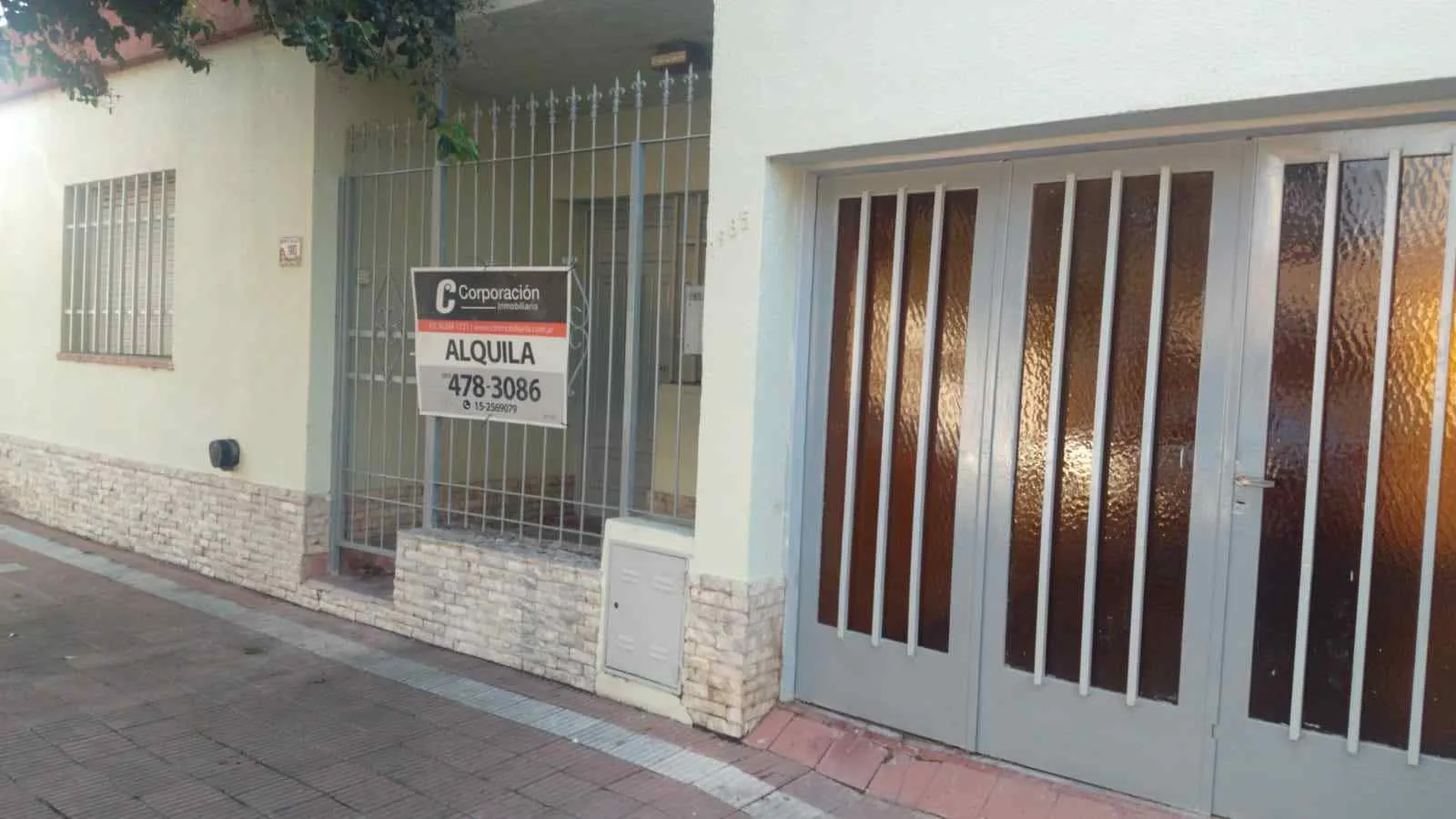 TALLERES OESTE - MINISTALALO 1985 - CASA 2 DORMITORIOS EN ALQUILER
