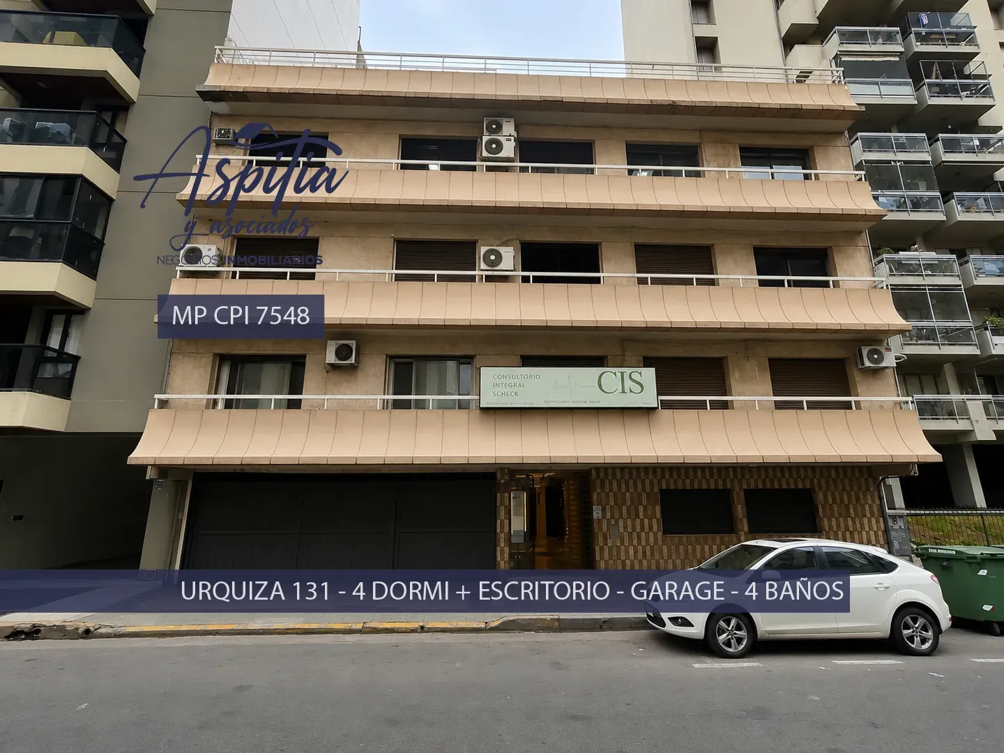 VENTA - Piso de categoría con ascensor directo, 4 dormitorios y 2 cocheras en el Centro de Córdoba