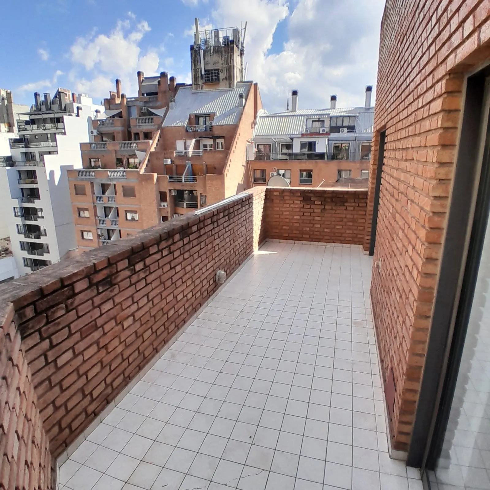 HERMOSO DEPTO CON TERRAZA PROPIA A MTS DE BUEN PASTOR!