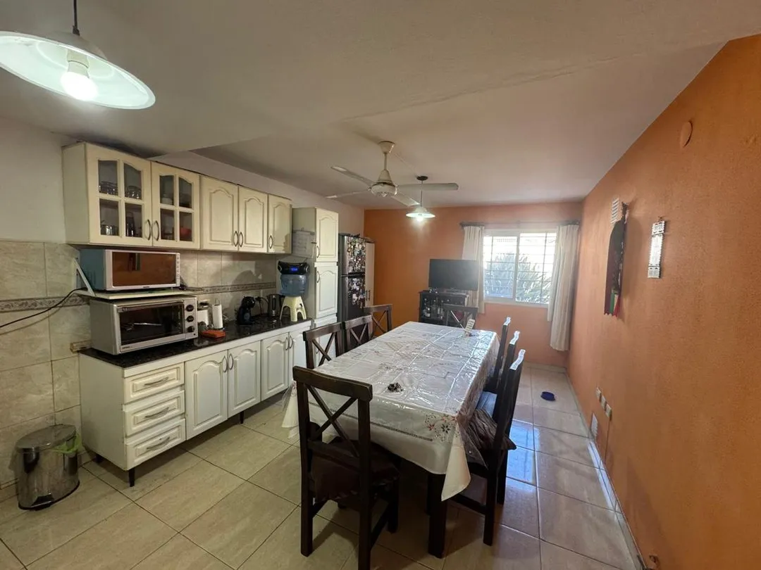 CASA TIPO DUPLEX CORDOBA Bº PARQUE CAPITAL APTA CREDITO 3 DORMI PATIO COCHERA DOBLE ZONA SUR VENTA