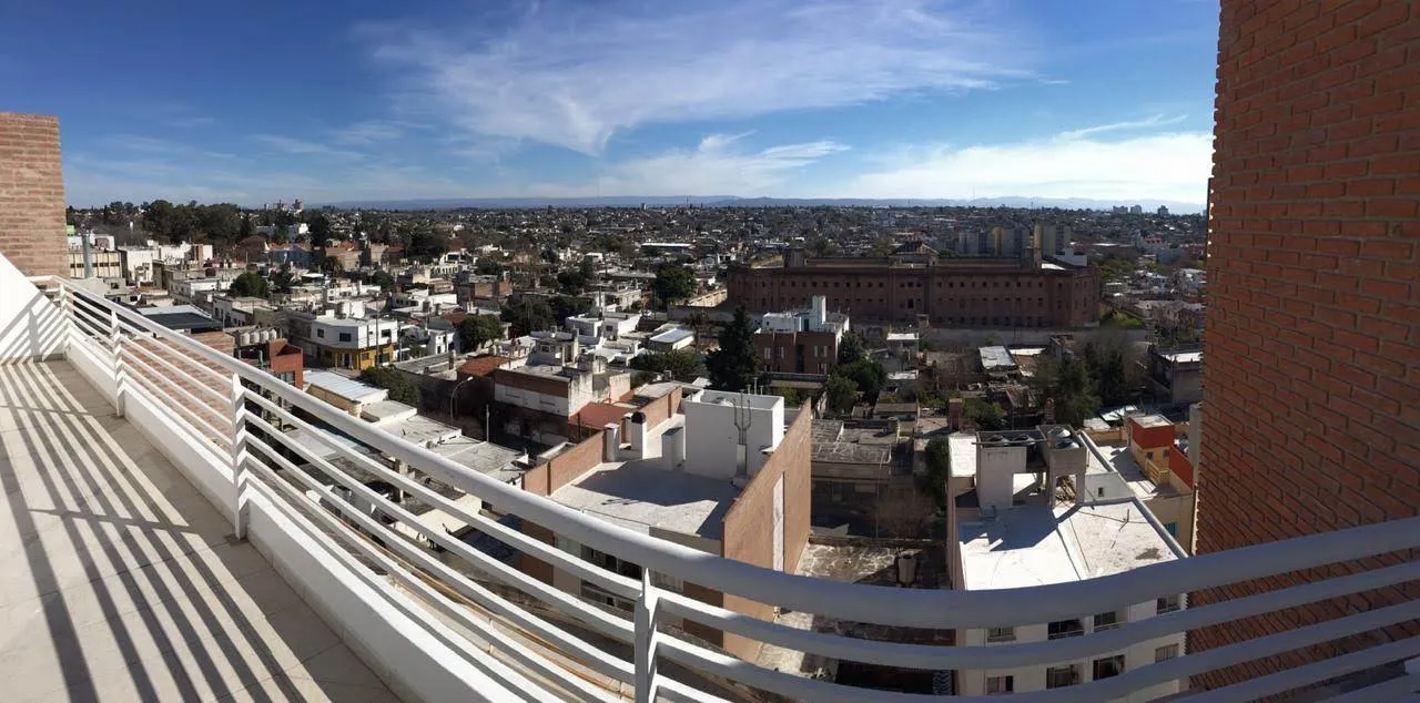 Alquiler Amplio Balcon y vista 2 dormitorios