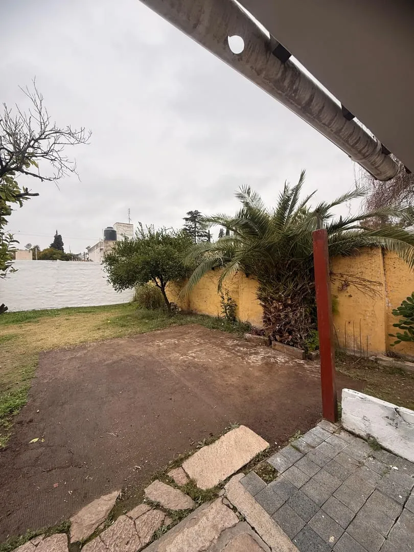 COLINAS DE VELEZ SARSFIELD - 3 DOR , COCH DOBLE Y PATIO !