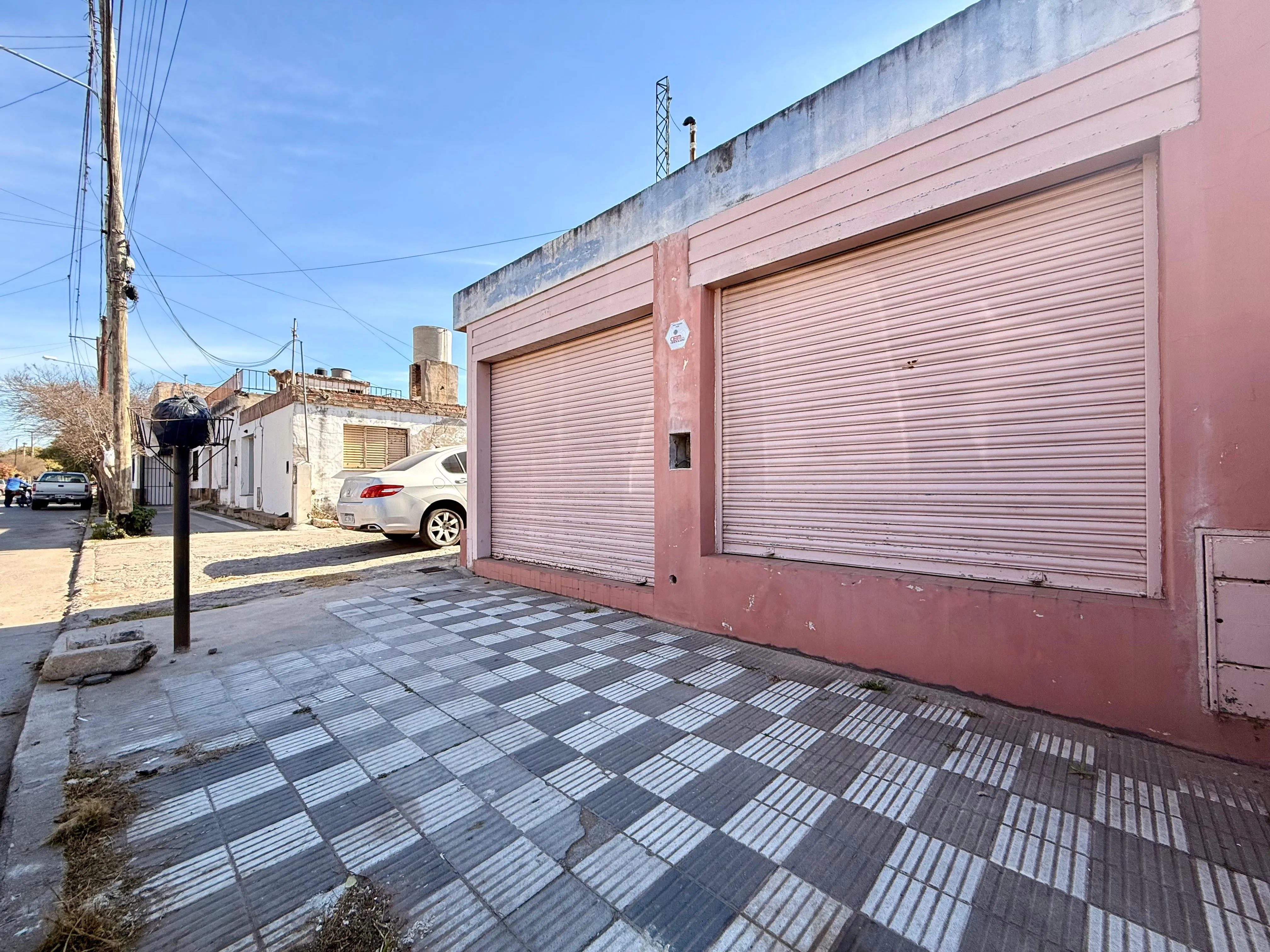 CASA COMERCIAL EN VENTA BARRIO ACOSTA CON GALPON Y LOCAL
