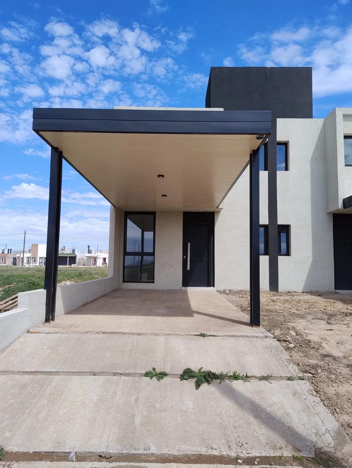 Dueño vende Duplex en manantiales
