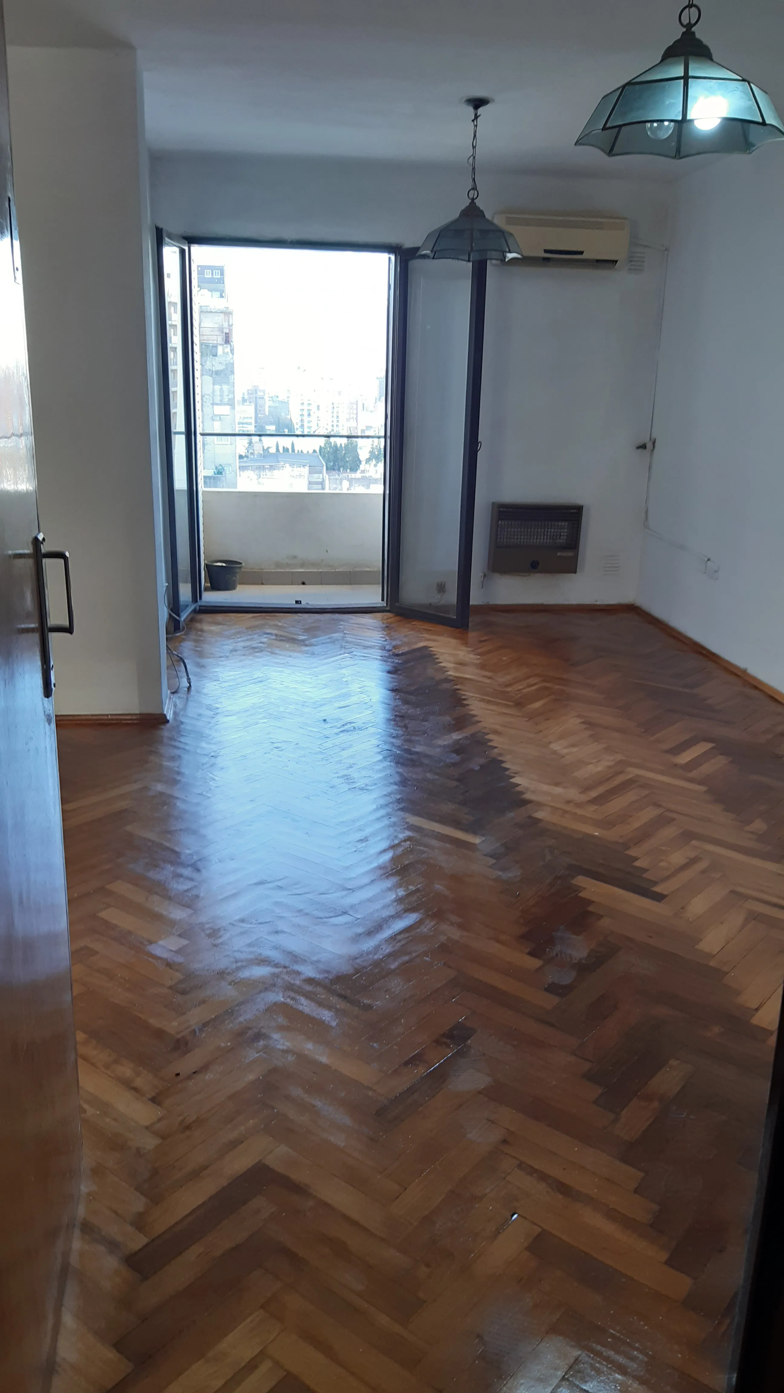 ALQUILO DPTO. 3 DORM.EN BARRIO GÜEMES