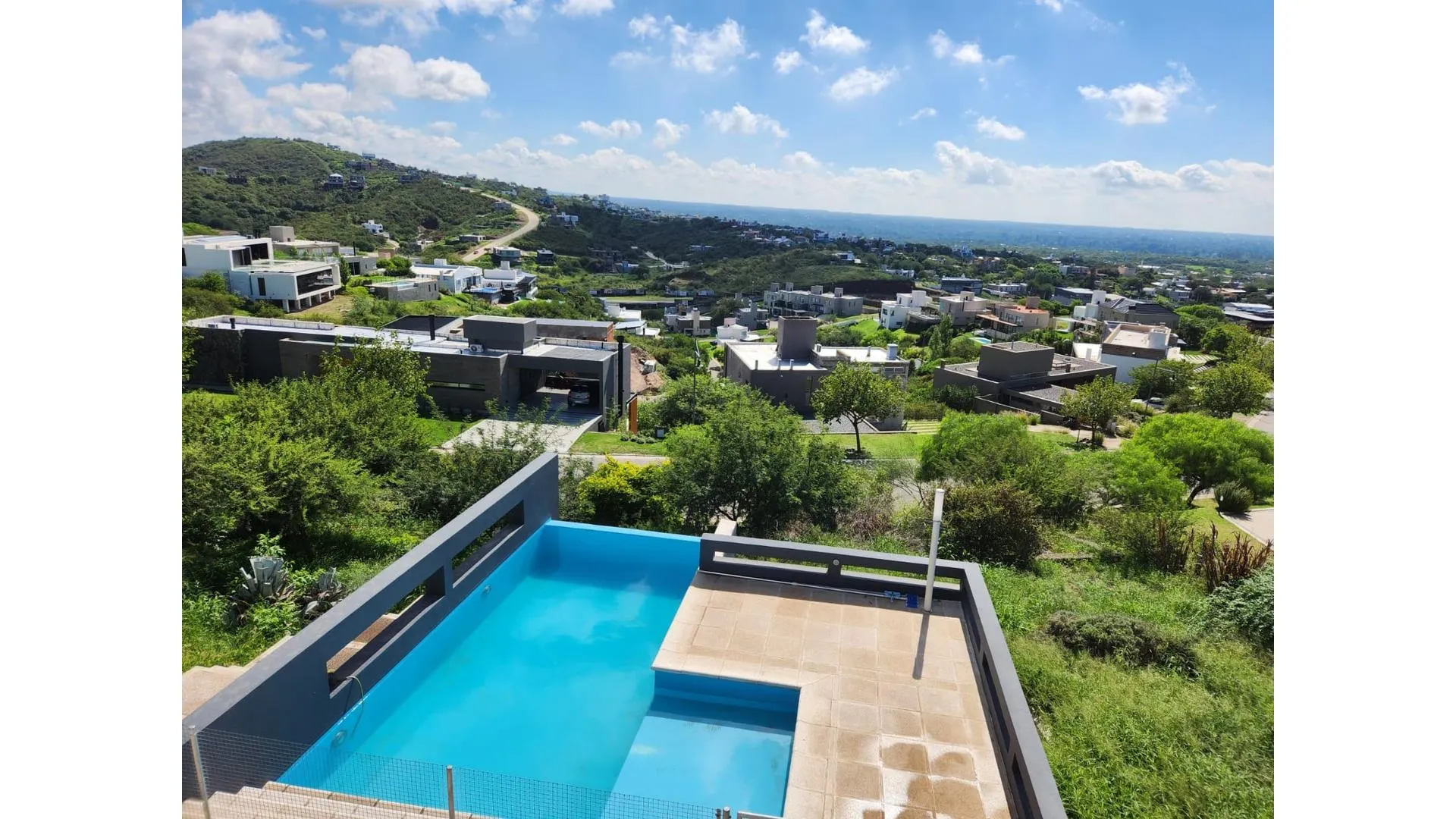 Disponible para el  1/9 LA CUESTA - CASA ALQ