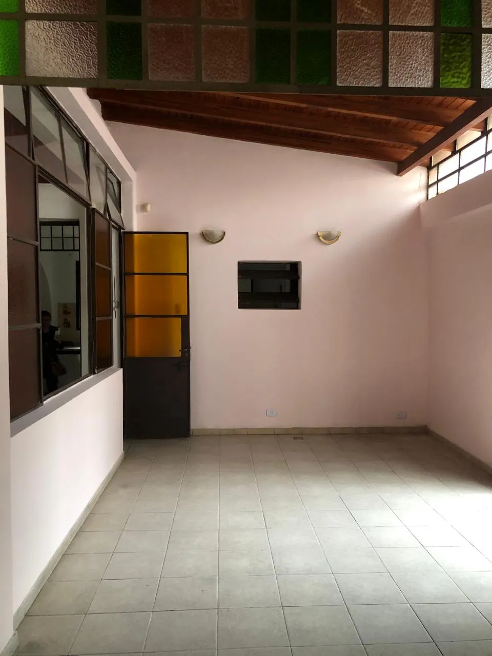 ALQILO CASA DE 3 DORM. C/ COCH. EN Bº GRAL. BUSTOS