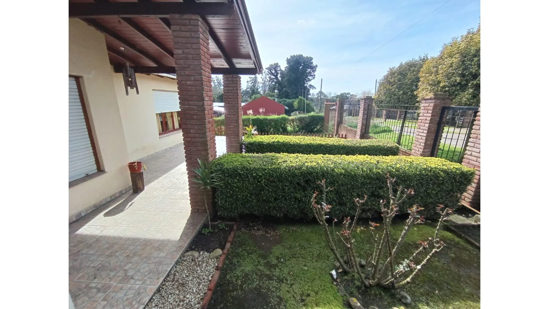 Venta de casa 4 ambientes en gloria de la peregrina