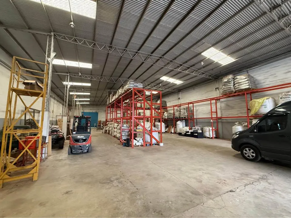 GALPON 800 M2 ALQUILER. Camino Sta Rosa, Colectora
