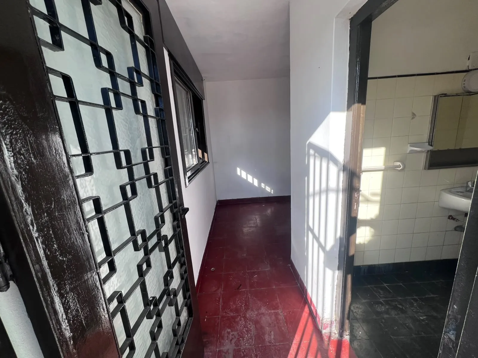 Bº SAN VICENTE ALQ CASA 3 DORM