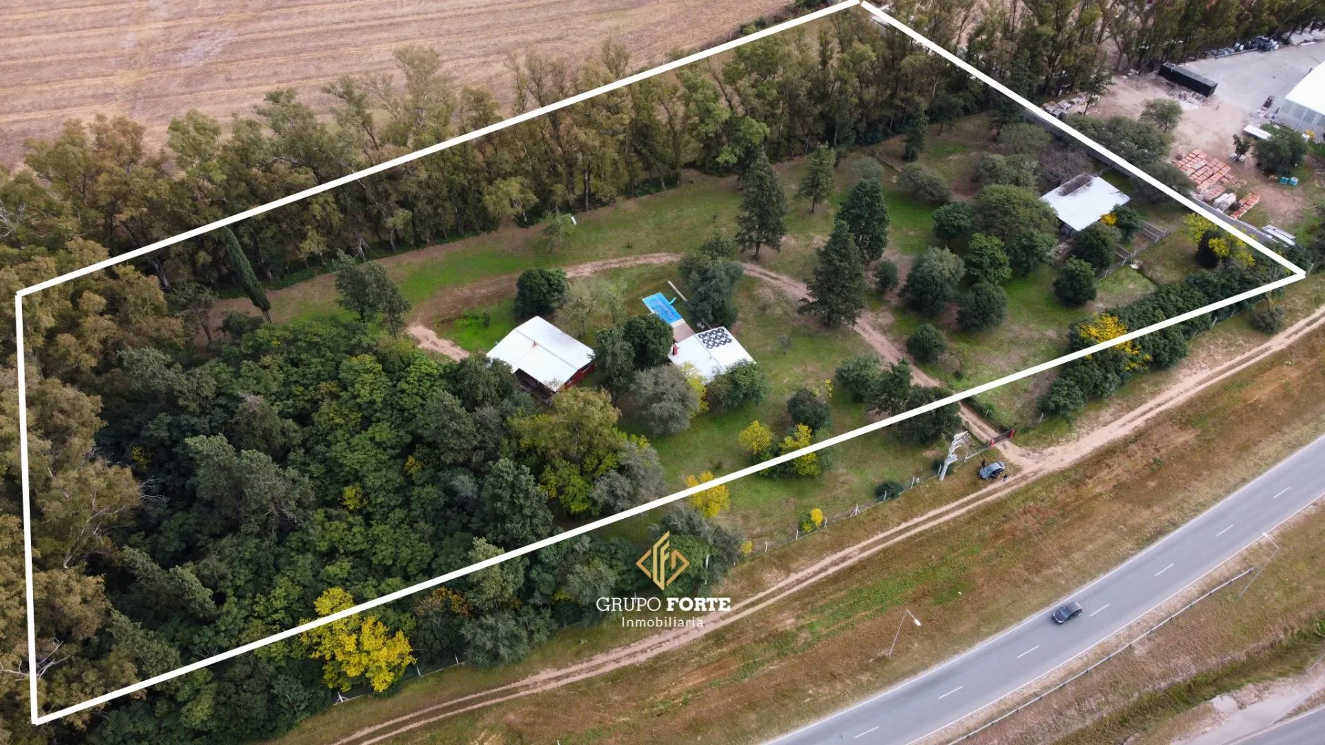 PREDIO EN VENTA, SOBRE RUTA 5 - VILLA PARQUE SANTA ANA