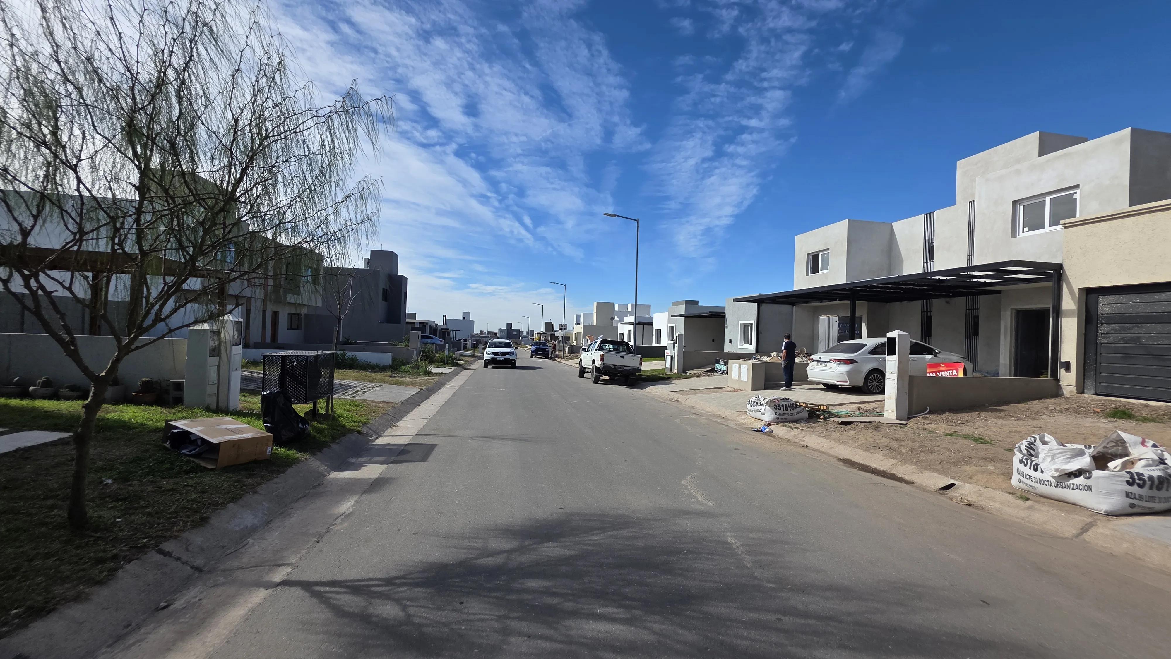 VENTA DE DUPLEX 3 DORMITORIOS DOCTA AVENIDA