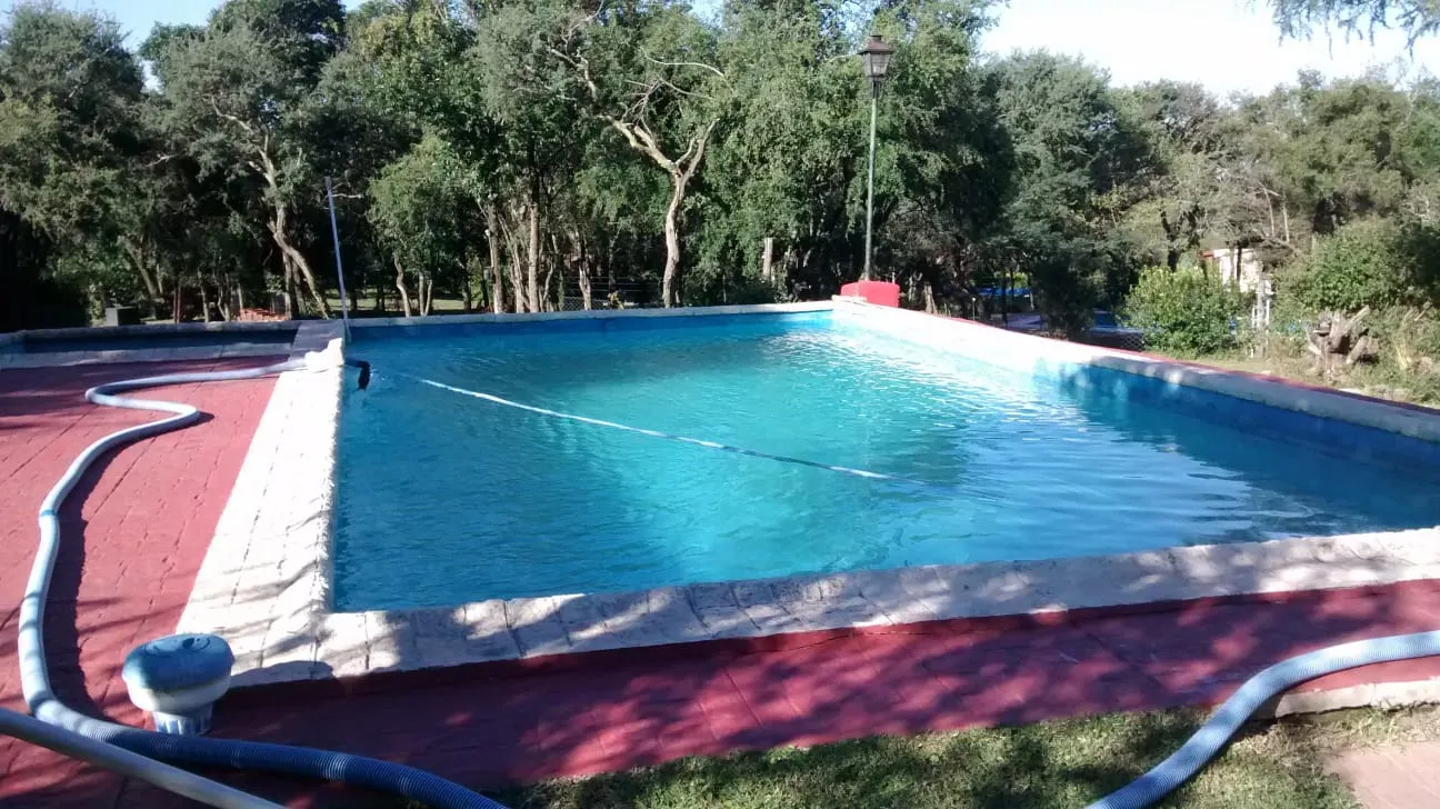 VENTA 3 CASAS CON 2 PILETAS y ESCRITURA EN COMPLEJO SEMICERRA, VERTIENTES DE LA GRANJA