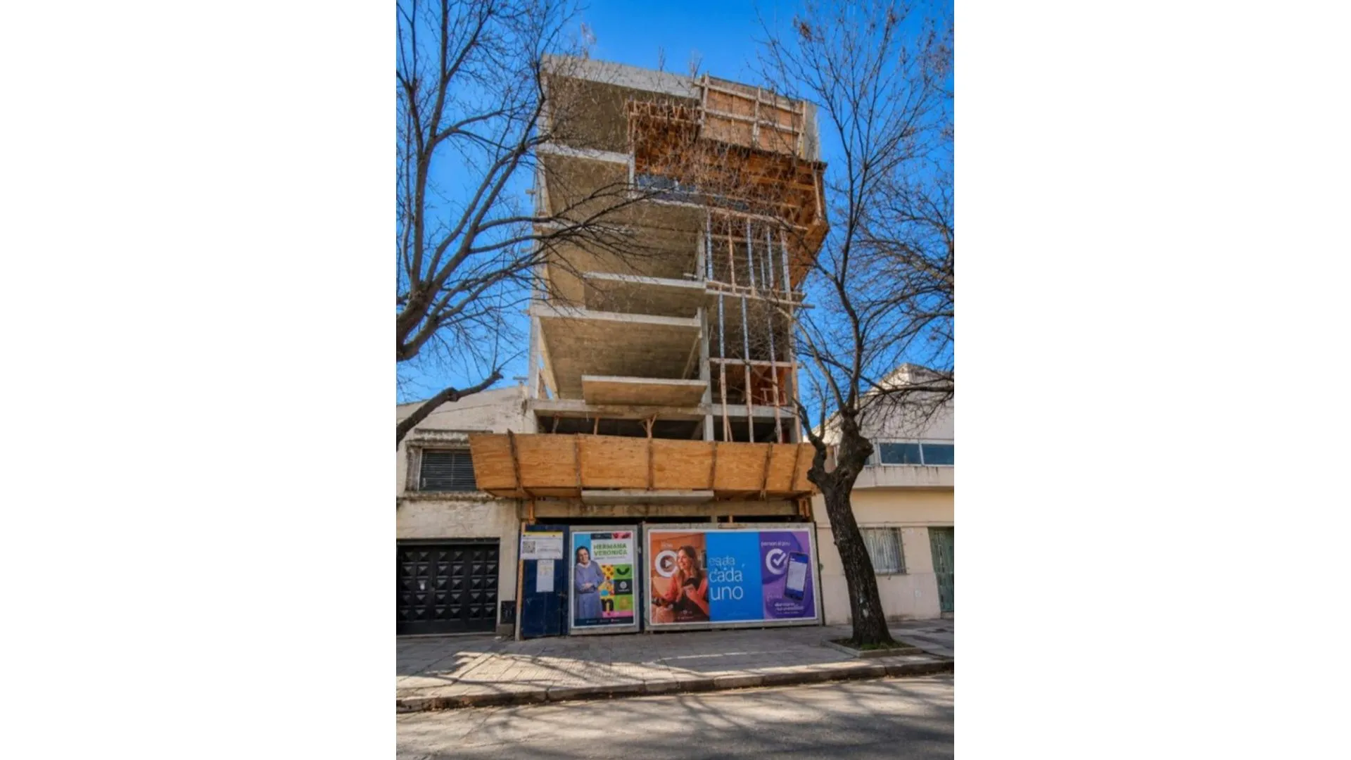 Edificio en construcción de 820m²